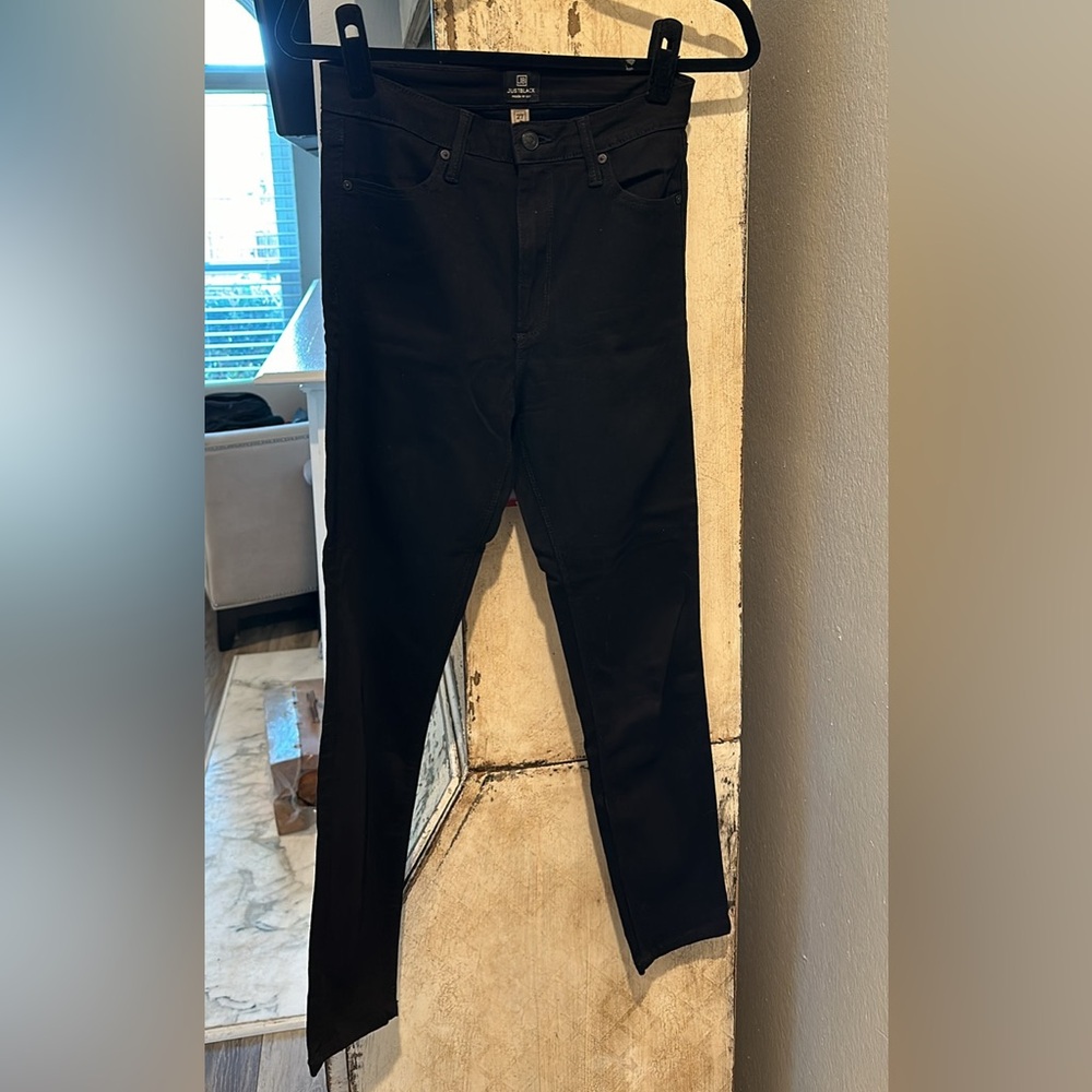 Black skinny jeans